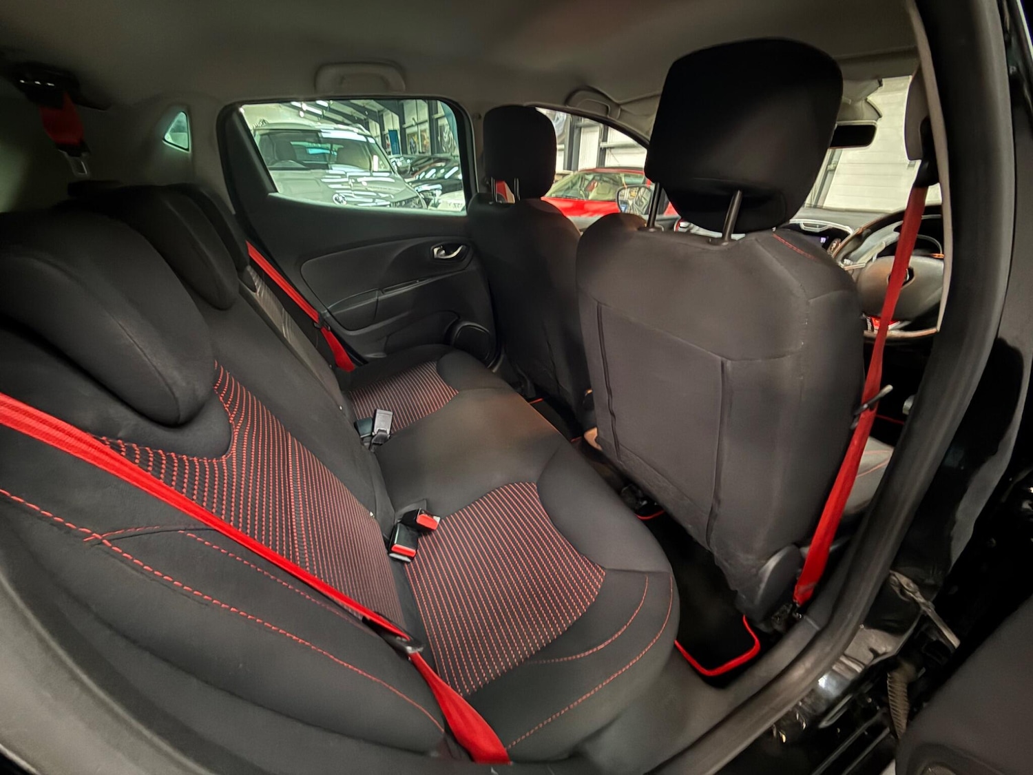 Used Renault Clio 2015 for sale - 76153174: Photo 17
