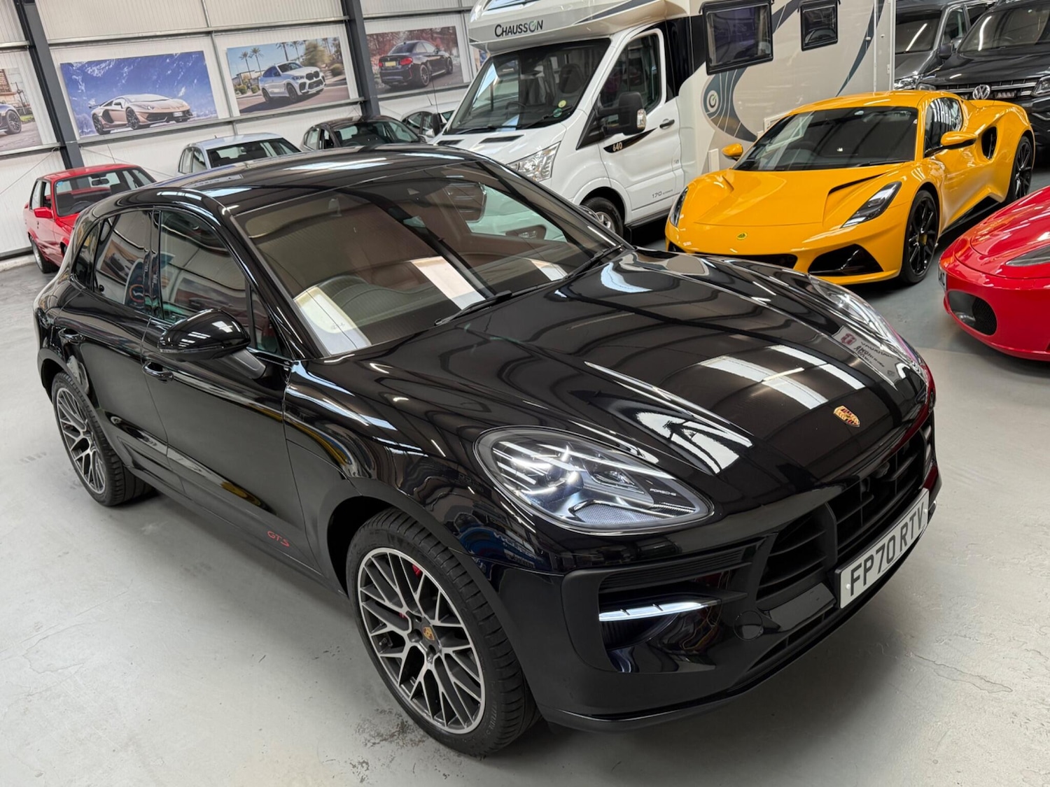Used Porsche Macan 2020 for sale - 76989492: Photo 2