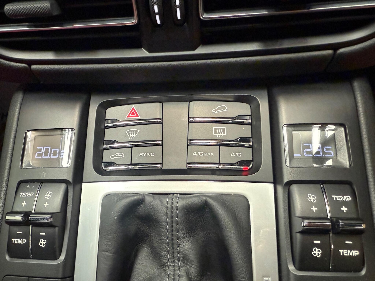 Used Porsche Macan 2020 for sale - 76989492: Photo 28