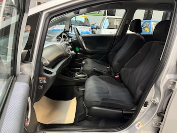 Used Honda Jazz 2010 for sale - 75941543: Photo
