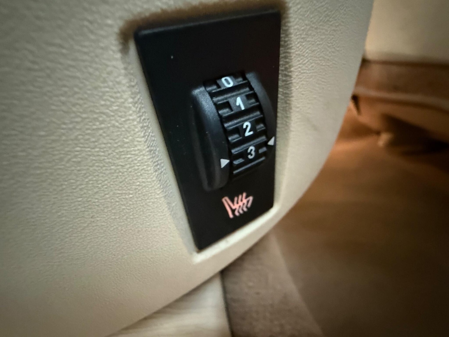 Used Citroen C6 for sale - 76440403: Photo 27