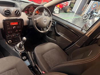 Used Dacia Duster 2015 for sale - 78127350: Photo