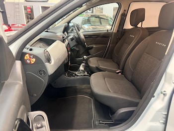 Used Dacia Duster 2015 for sale - 78127350: Photo