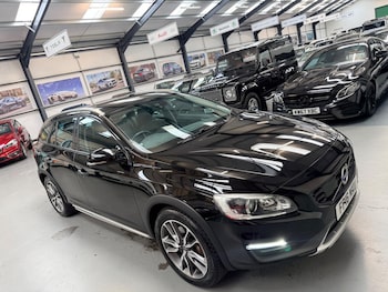 Used Volvo V60 Cross Country 2016 for sale - 79412553: Photo