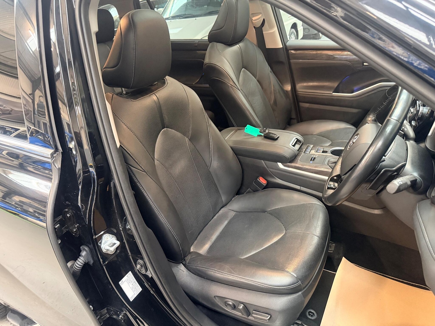 Used Toyota Highlander 2021 for sale - 76765304: Photo 14