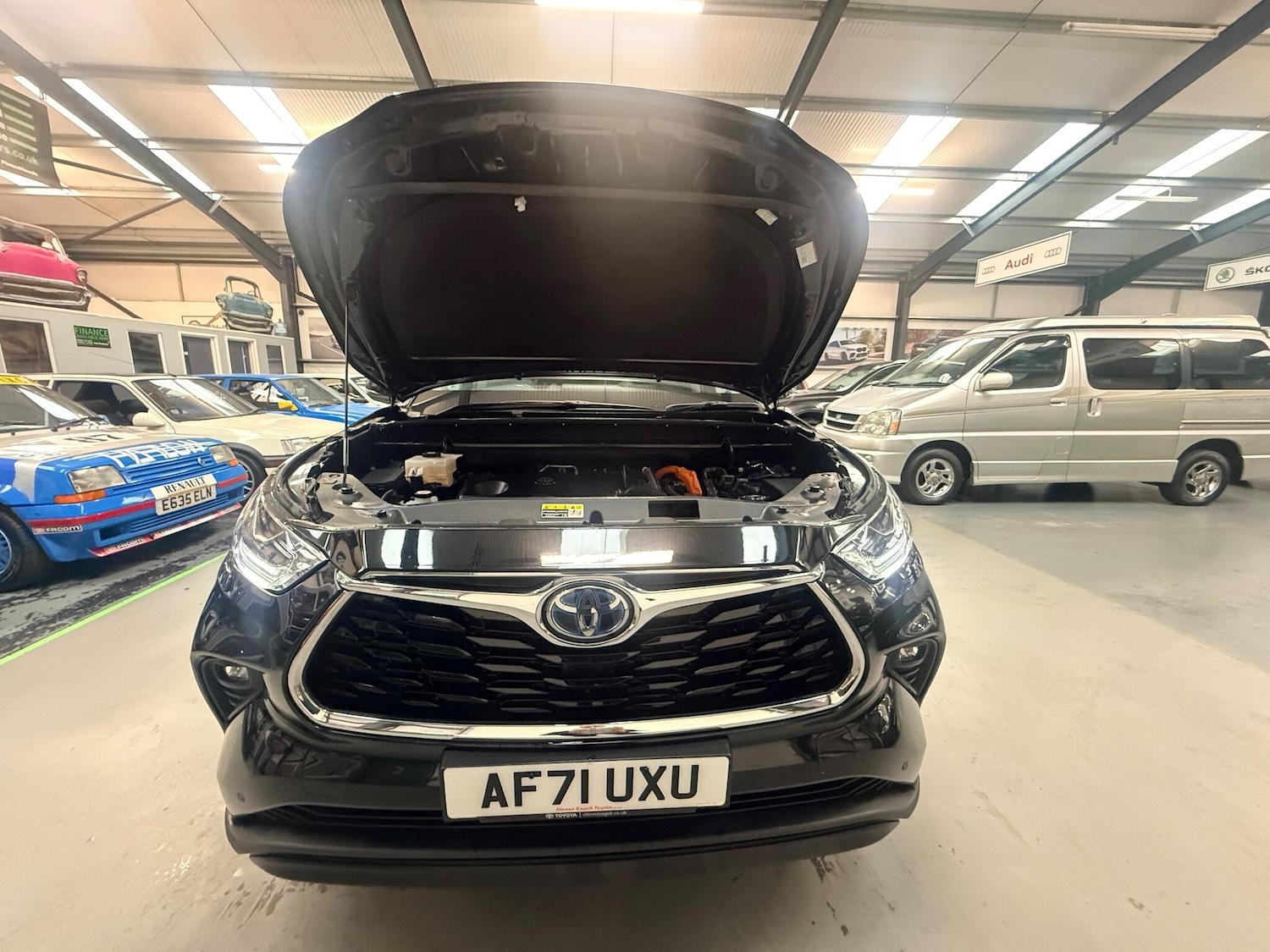 Used Toyota Highlander 2021 for sale - 76765304: Photo 33