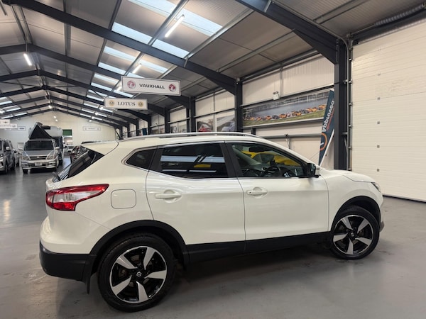 Used Nissan Qashqai 2017 for sale - 76307168: Photo 14