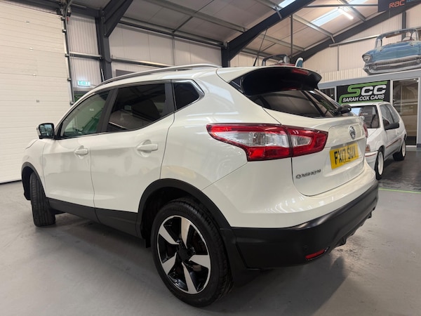 Used Nissan Qashqai 2017 for sale - 76307168: Photo 9