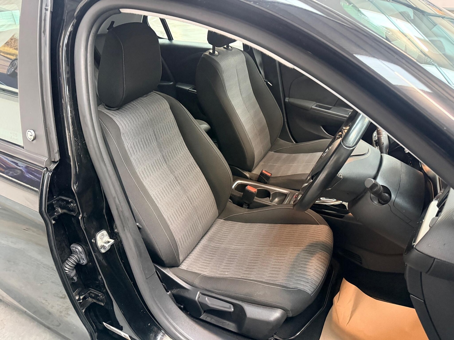 Used Vauxhall Corsa for sale - 77238588: Photo 32