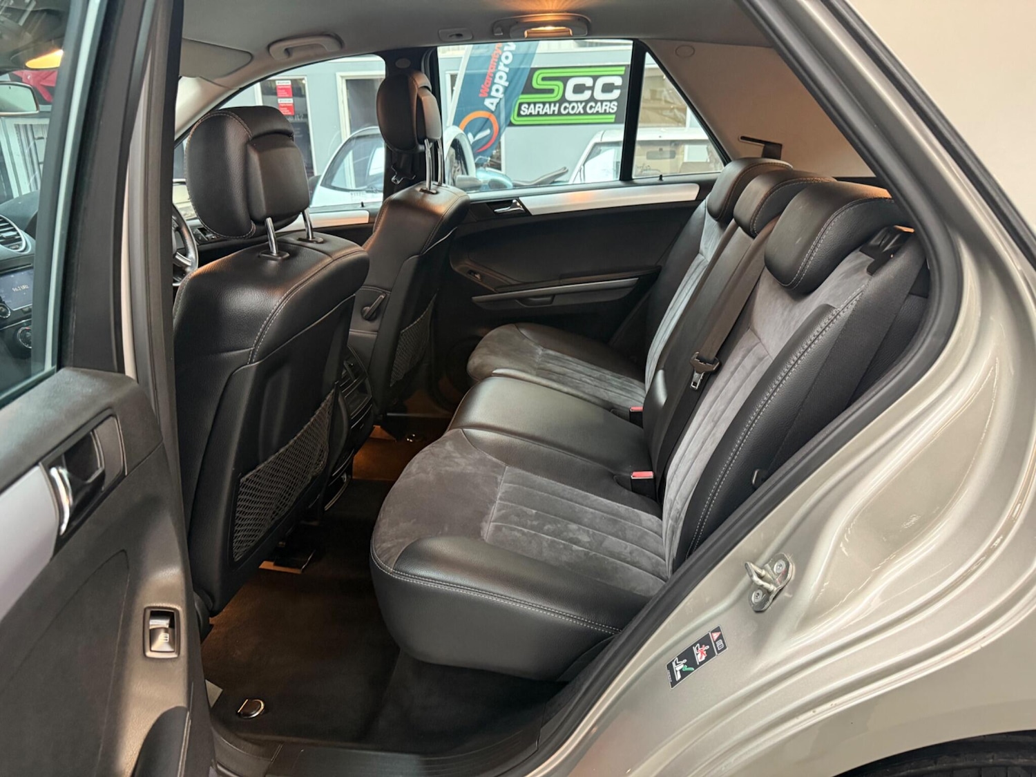 Used Mercedes-Benz M Class 2008 for sale - 76562461: Photo 10