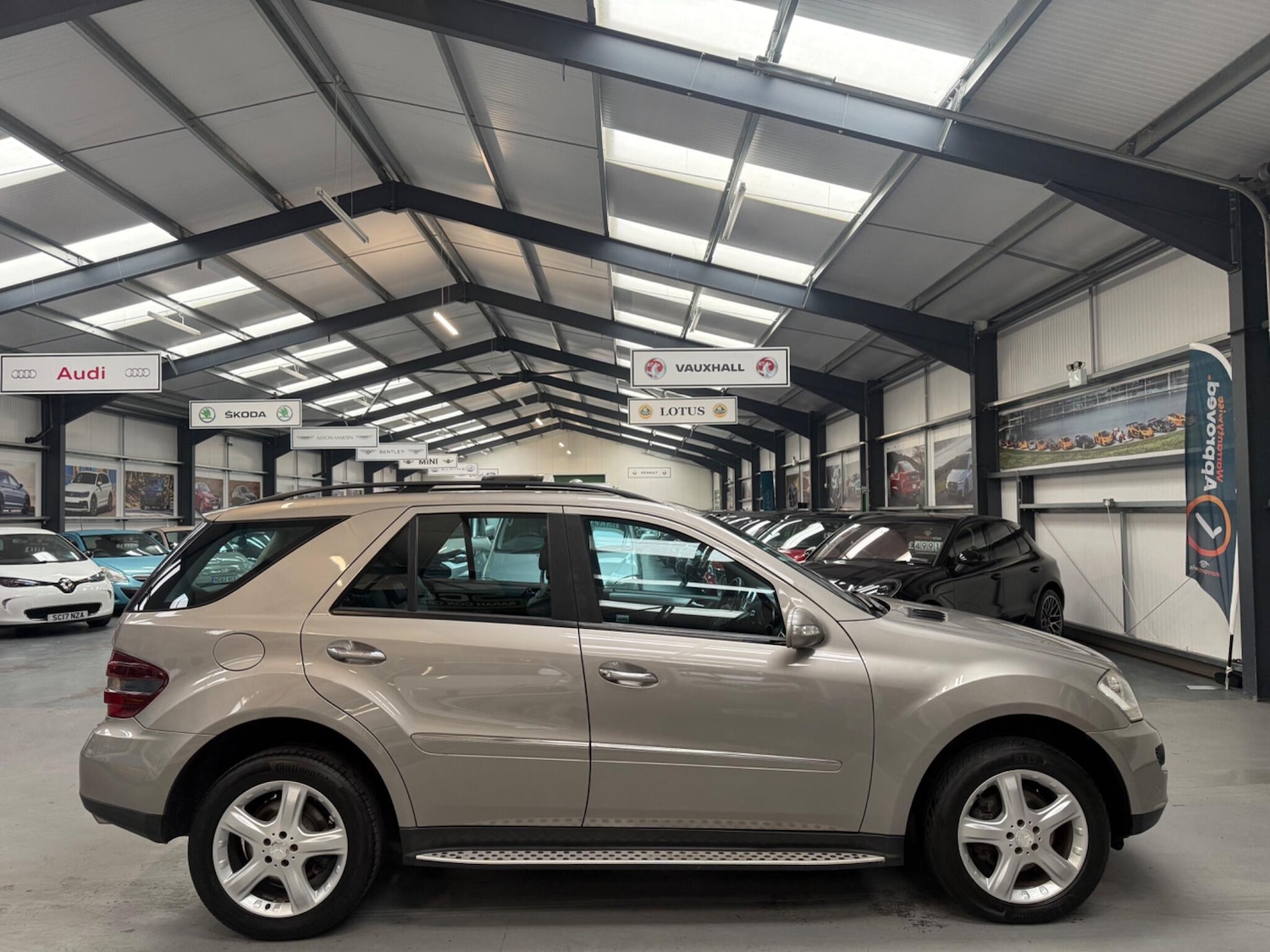 Used Mercedes-Benz M Class 2008 for sale - 76562461: Photo 14