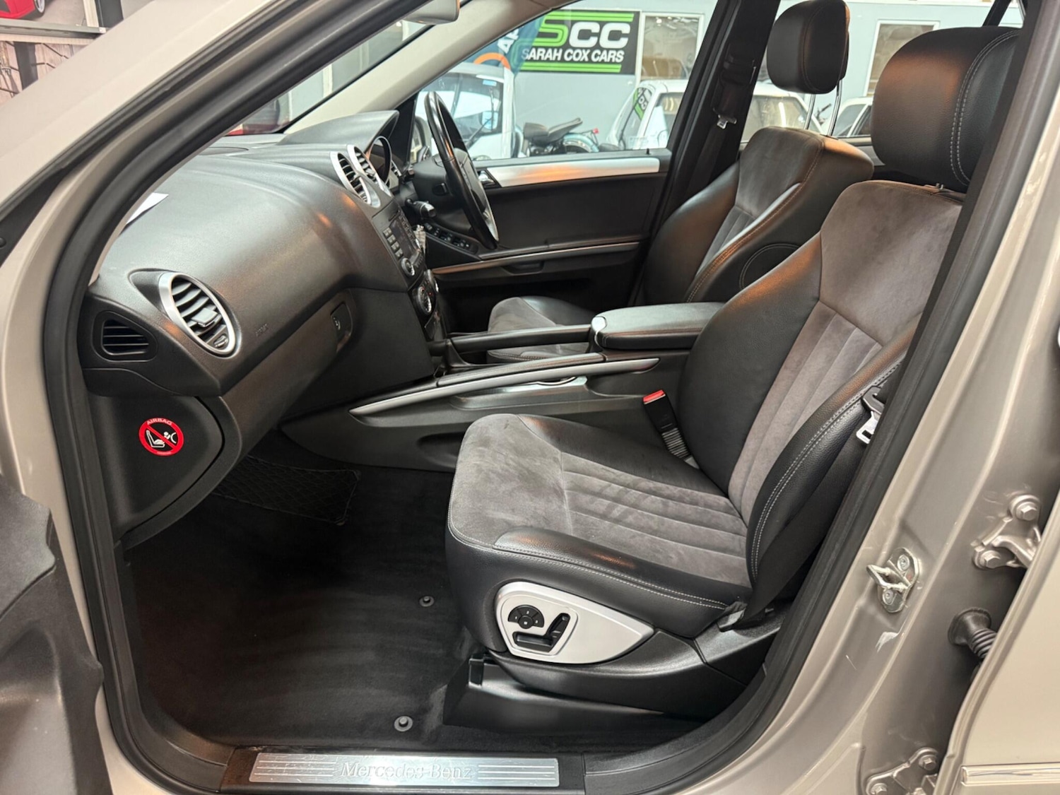 Used Mercedes-Benz M Class 2008 for sale - 76562461: Photo 4