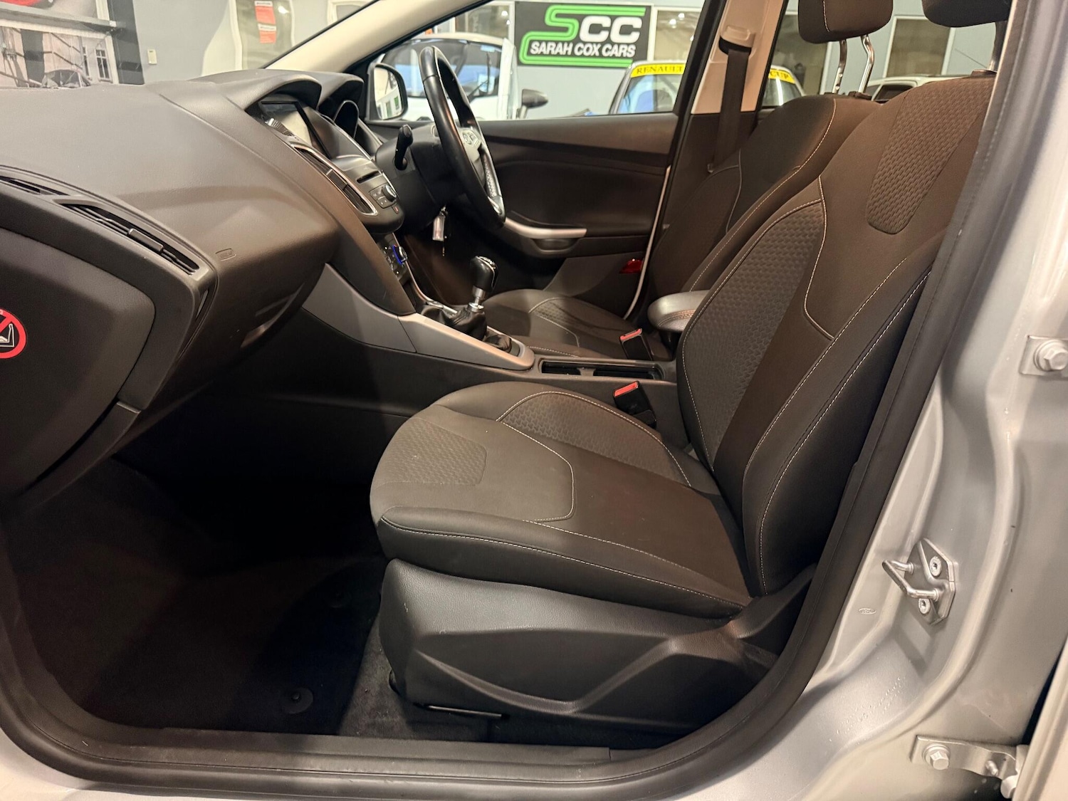 Used Ford Focus 2015 for sale - 76936020: Photo 4