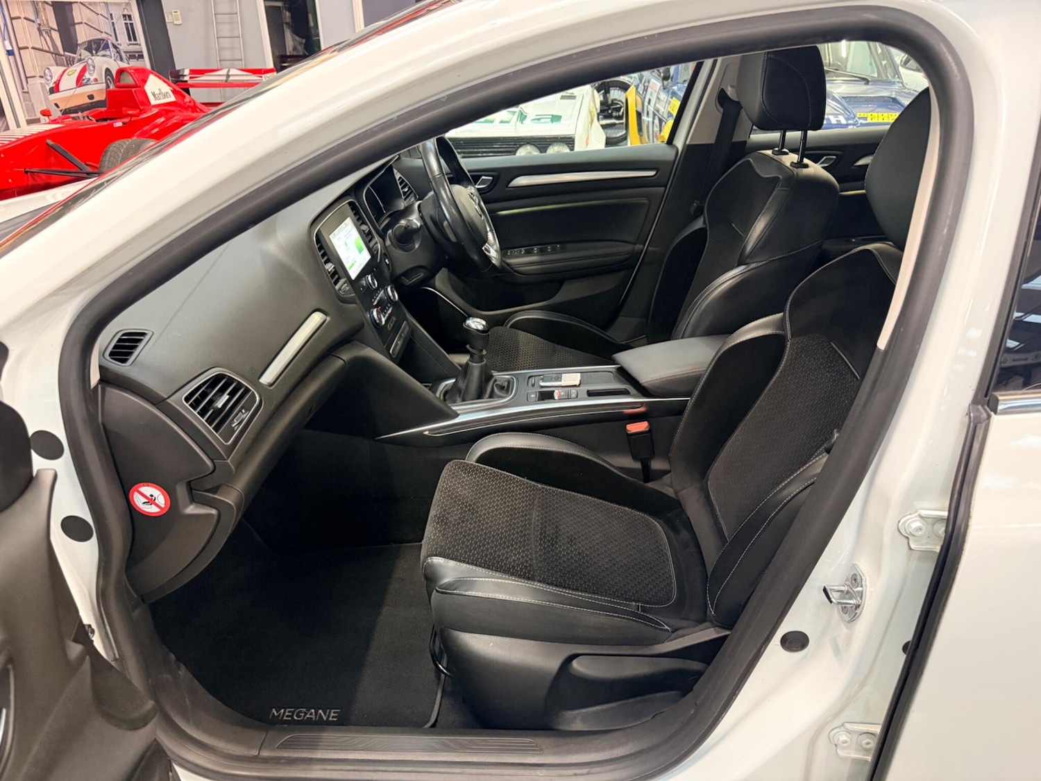 Used Renault Megane 2017 for sale - 78046846: Photo 4