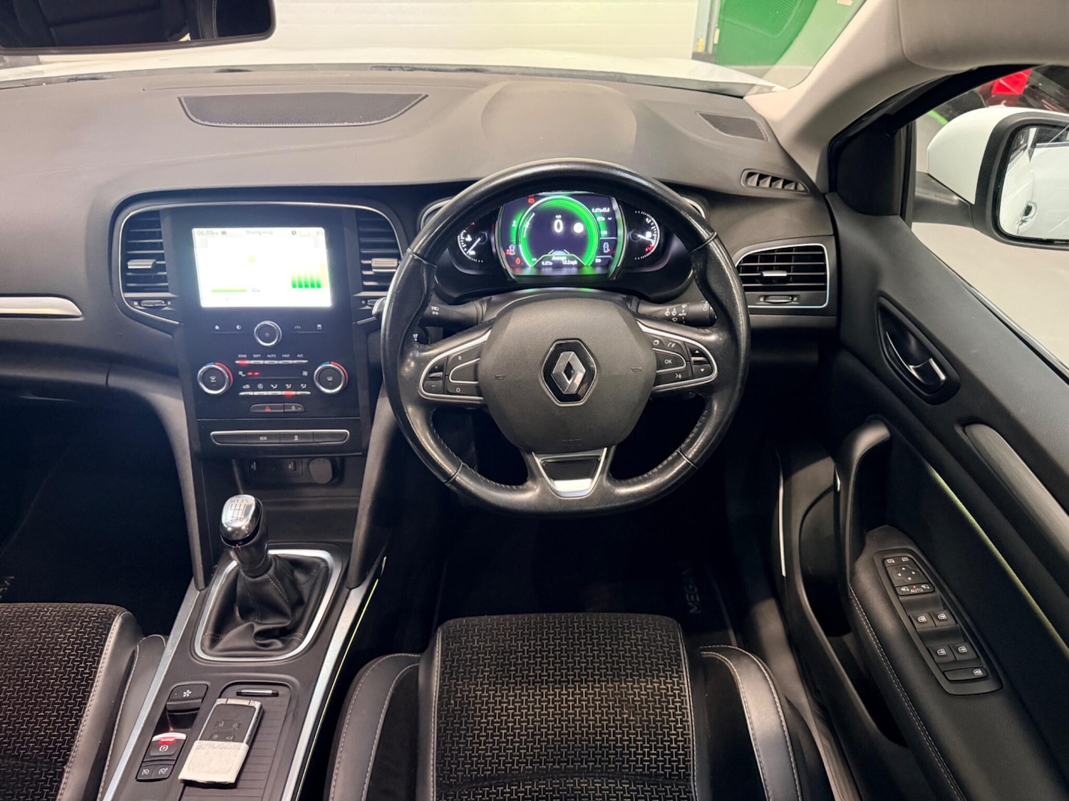 Used Renault Megane 2017 for sale - 78046846: Photo 9