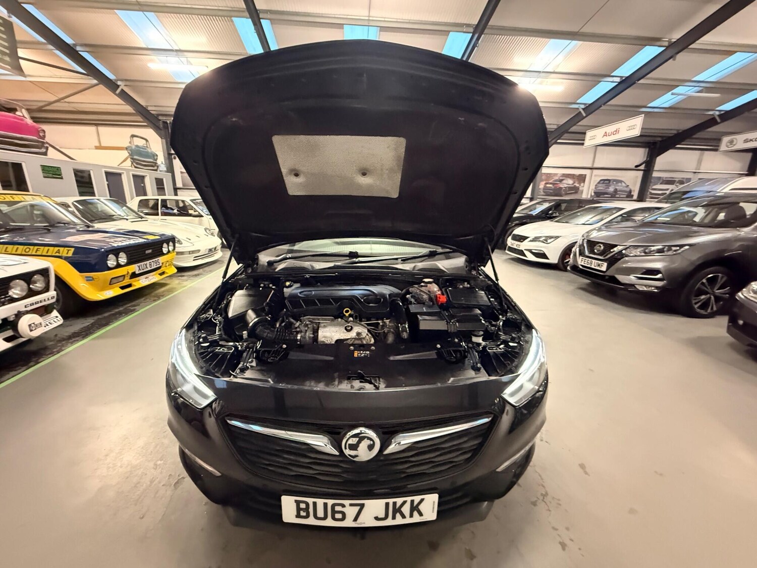 Used Vauxhall Insignia 2017 for sale - 77838800: Photo 32