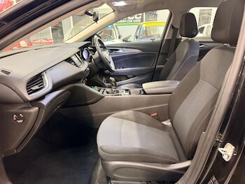 Used Vauxhall Insignia 2017 for sale - 77838800: Photo