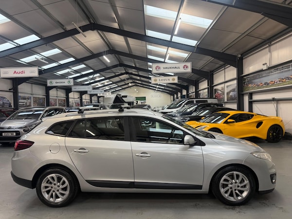 Used Renault Megane 2013 for sale - 76306560: Photo 12