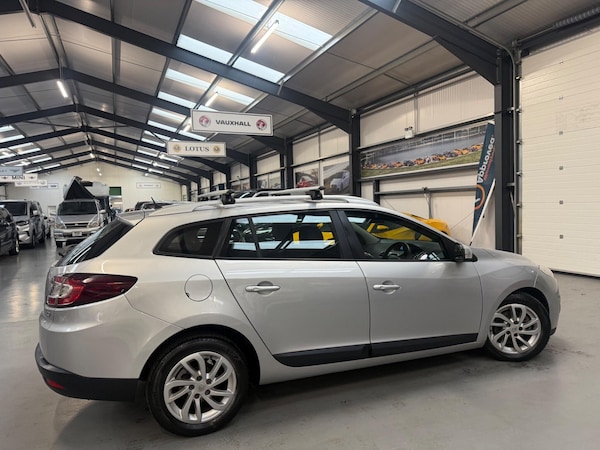 Used Renault Megane 2013 for sale - 76306560: Photo 13