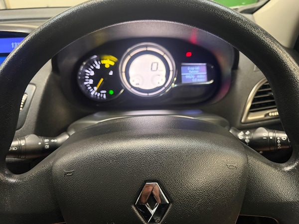 Used Renault Megane 2013 for sale - 76306560: Photo 20