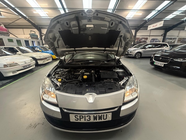Used Renault Megane 2013 for sale - 76306560: Photo 28