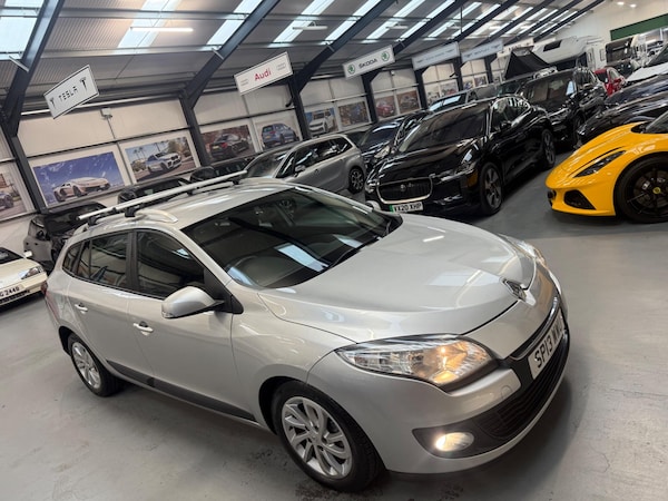 Used Renault Megane 2013 for sale - 76306560: Photo 2