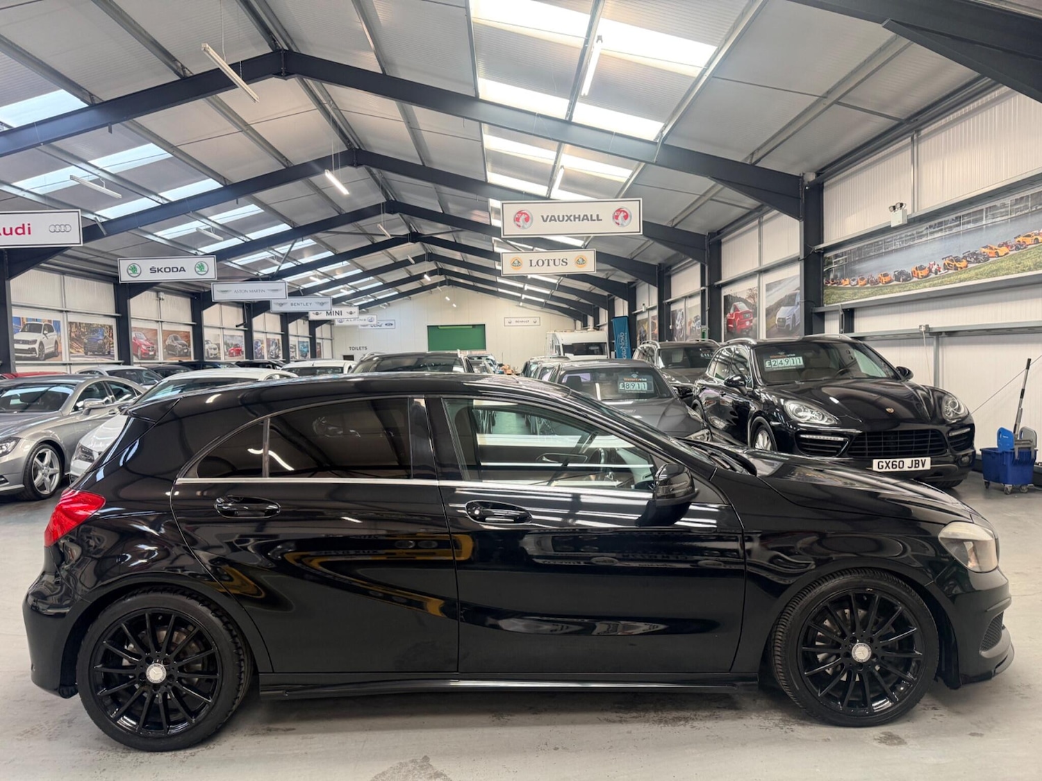 Used Mercedes-Benz A-Class 2014 for sale - 77839619: Photo 13