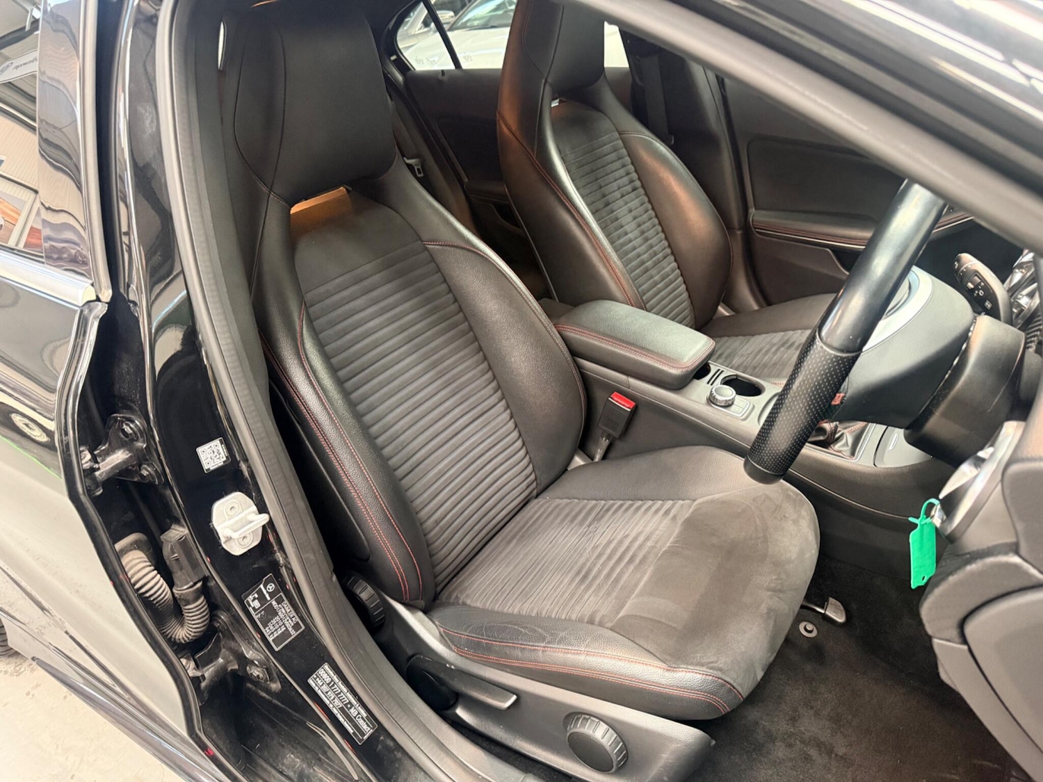 Used Mercedes-Benz A-Class 2014 for sale - 77839619: Photo 24