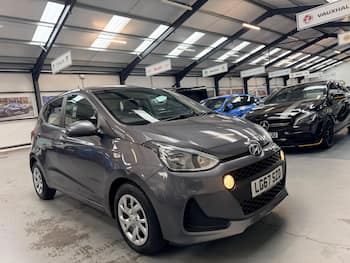 Used Hyundai i10 2017 for sale - 79780554: Photo