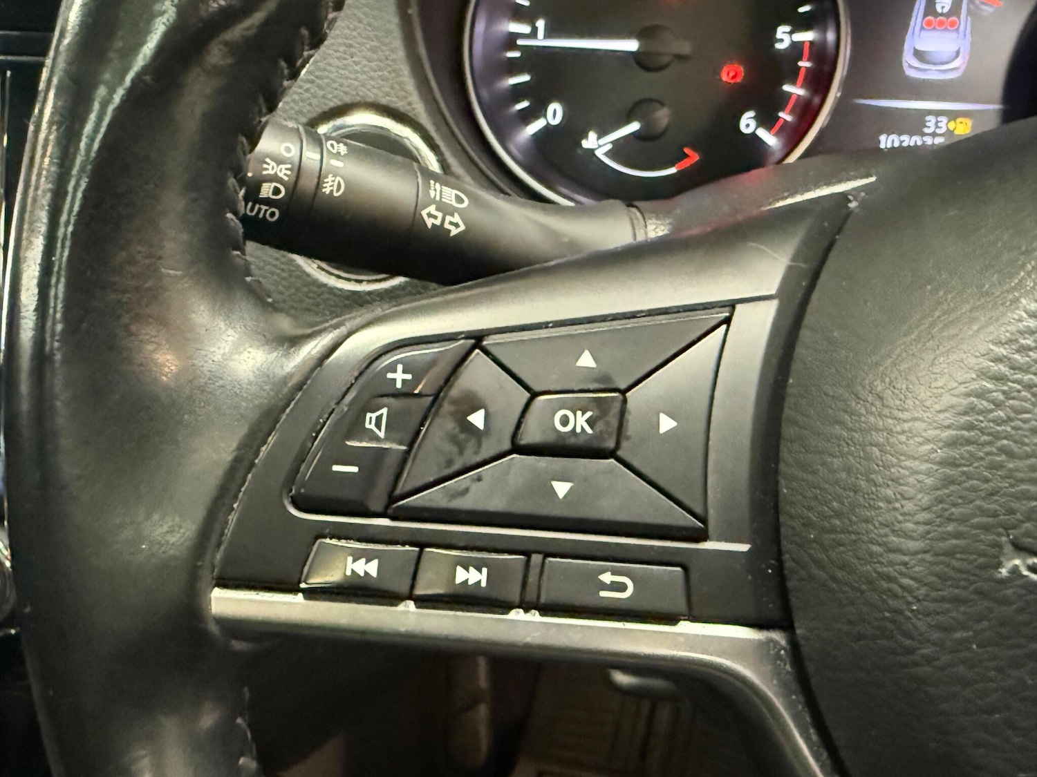 Used Nissan Qashqai 2017 for sale - 78100143: Photo 29