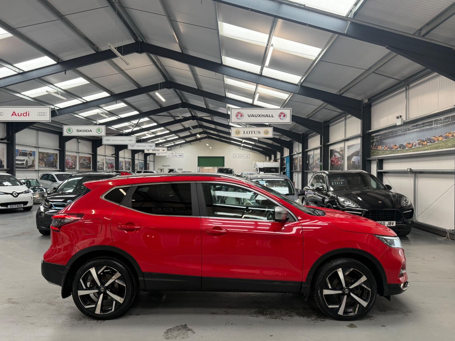 Used Nissan Qashqai 2017 for sale - 78100143: Photo 39