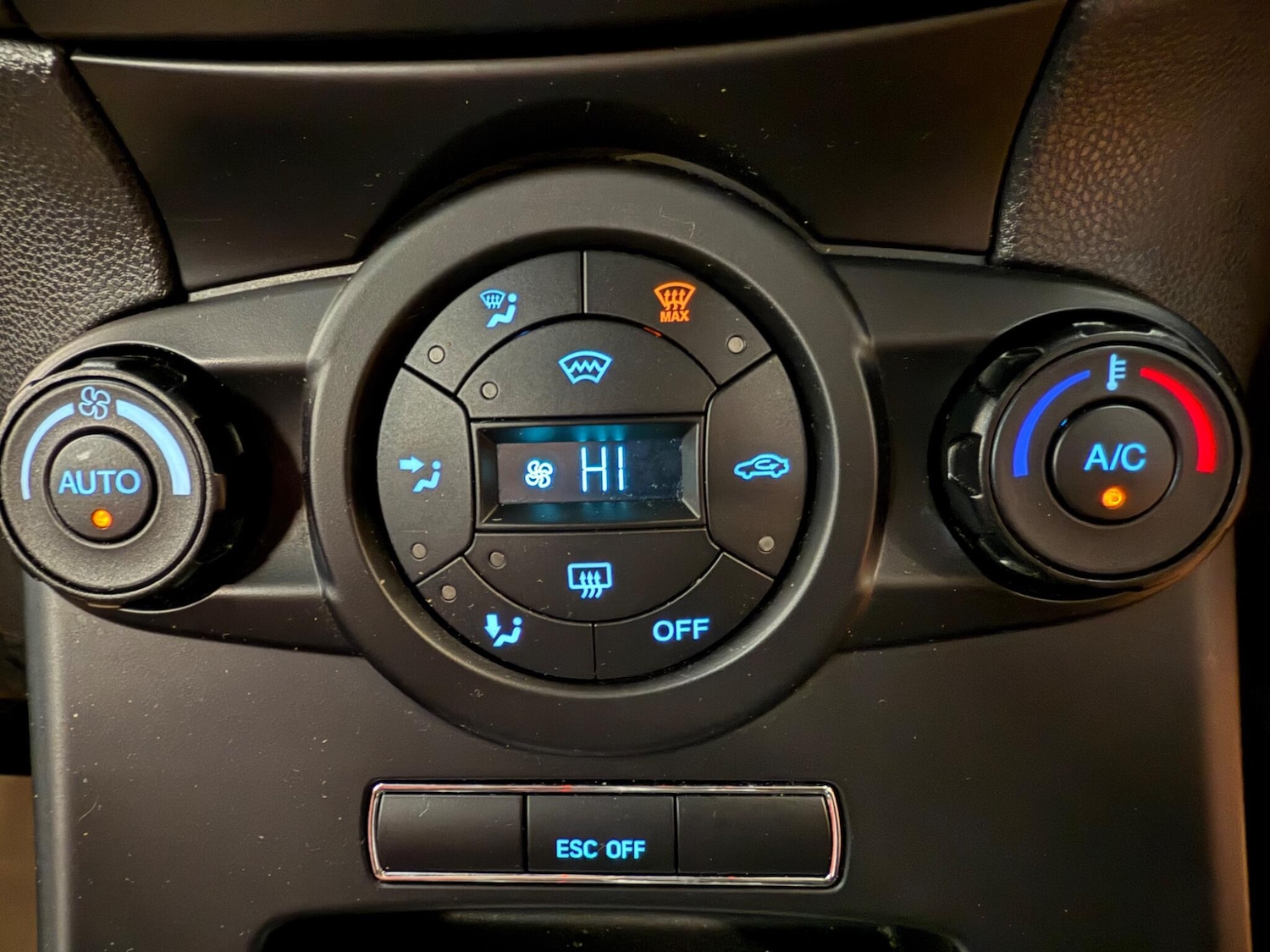 Used Ford Fiesta 2017 for sale - 76122772: Photo 26