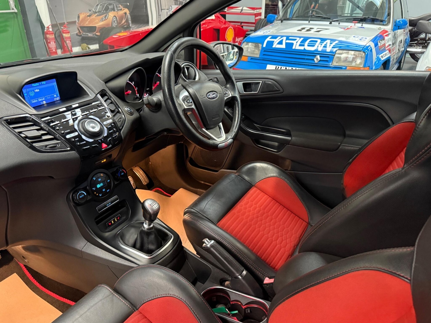 Used Ford Fiesta 2017 for sale - 76122772: Photo 3