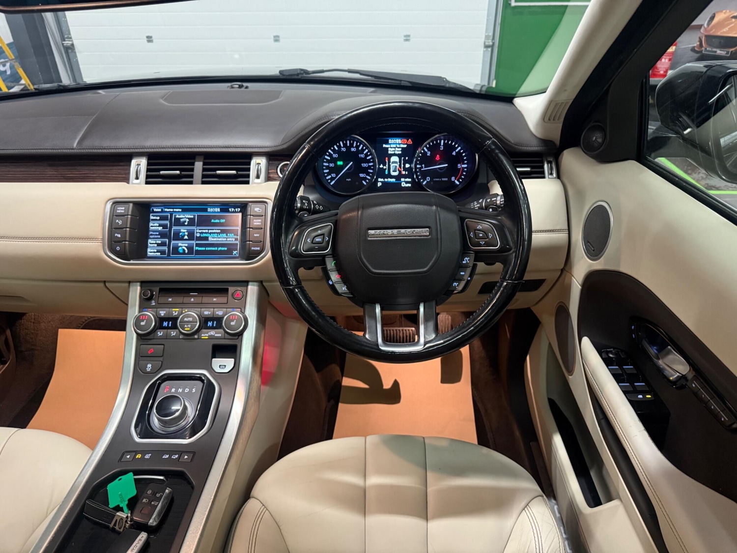 Used Land Rover Range Rover Evoque 2011 for sale - 76457676: Photo 11