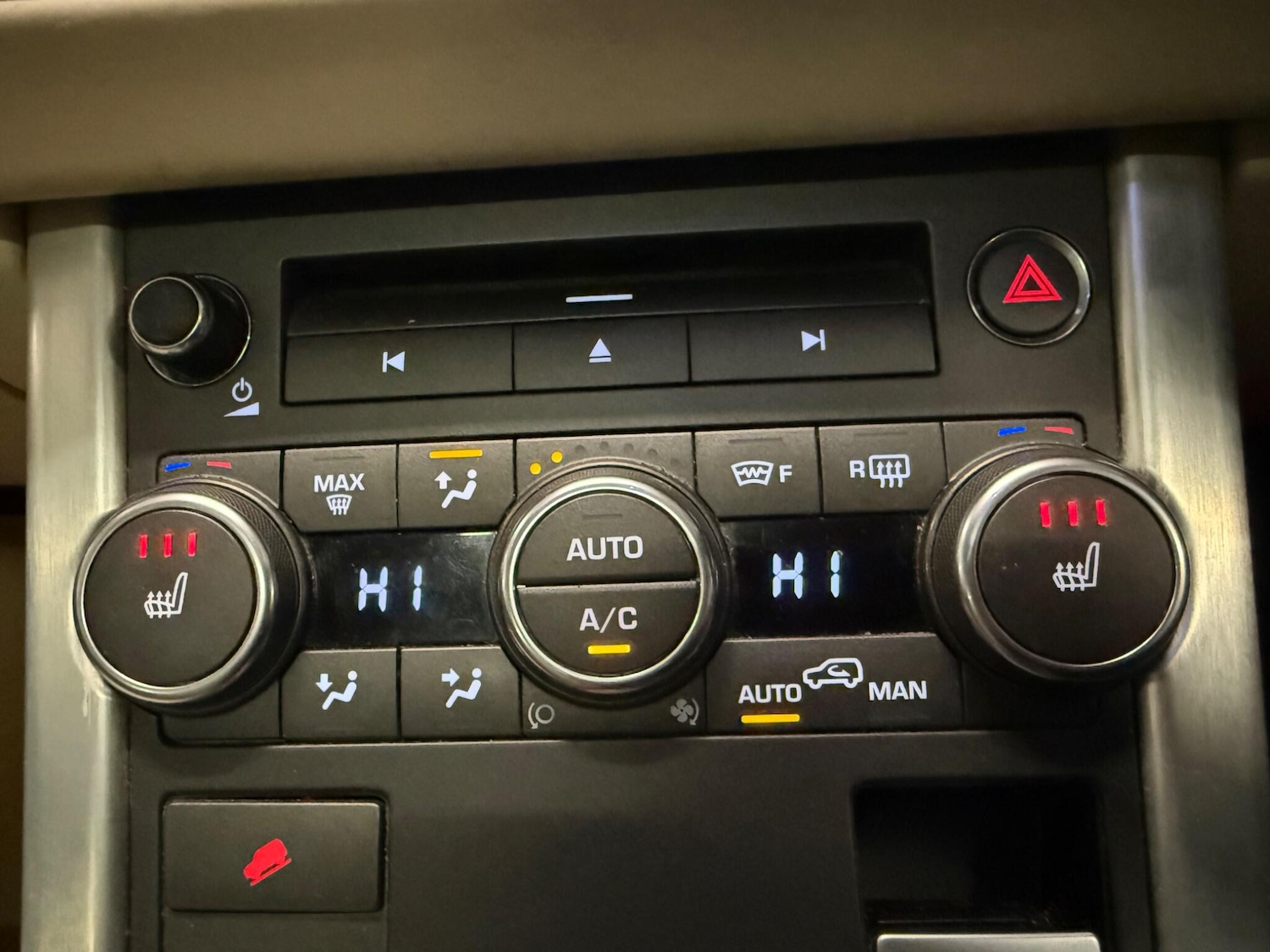 Used Land Rover Range Rover Evoque 2011 for sale - 76457676: Photo 30