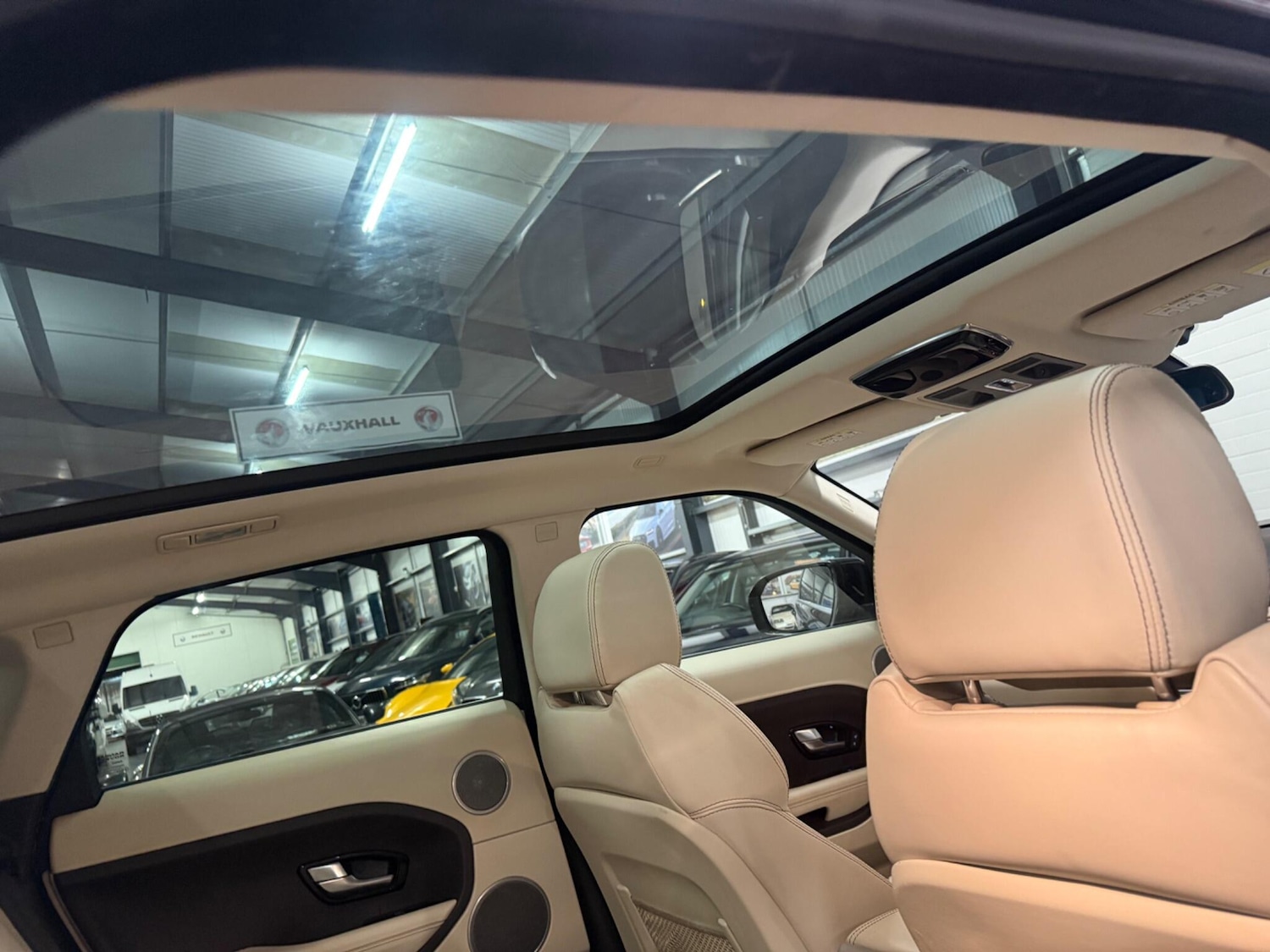 Used Land Rover Range Rover Evoque 2011 for sale - 76457676: Photo 39