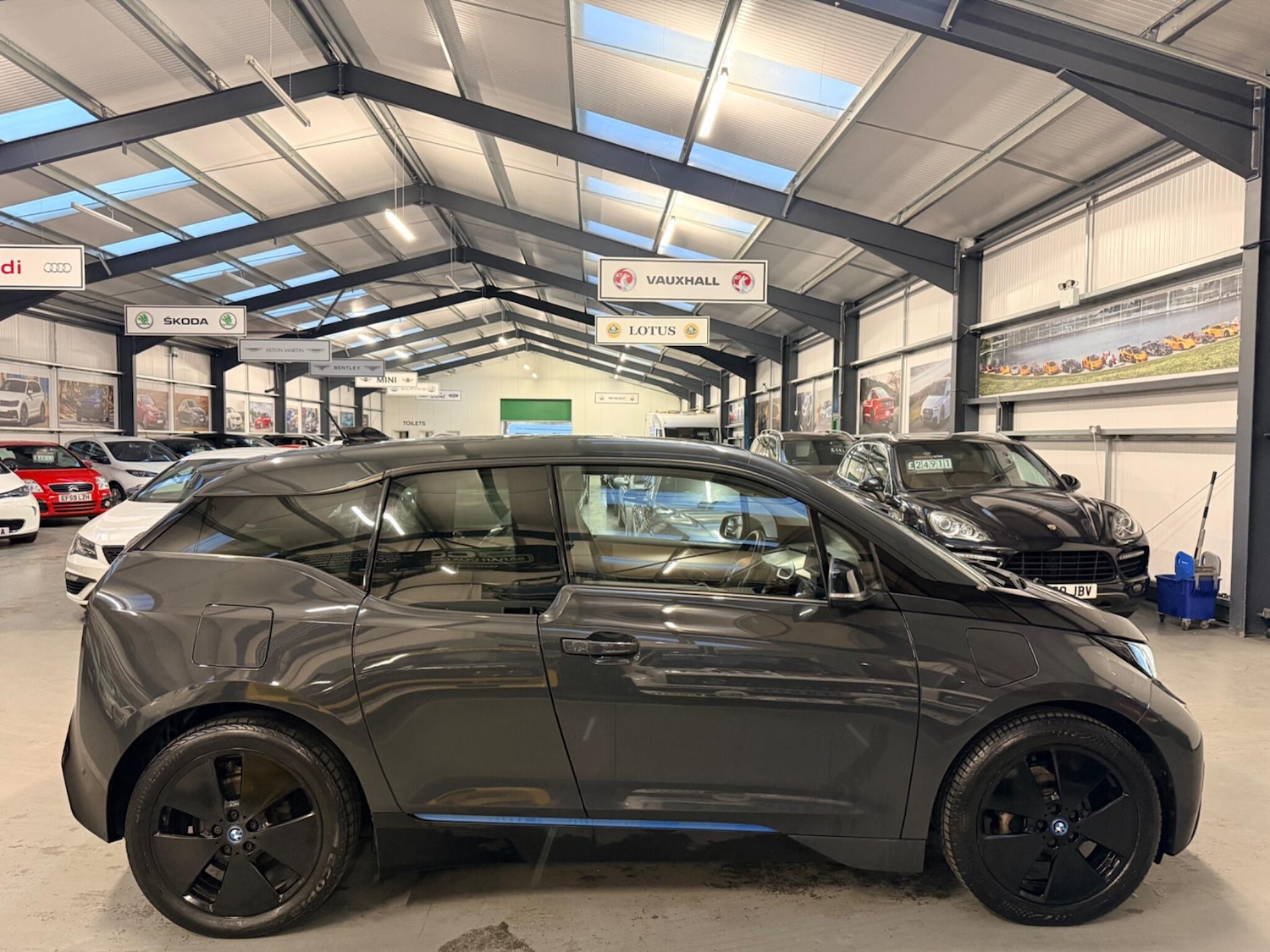 Used BMW i3 for sale - 77809136: Photo 15