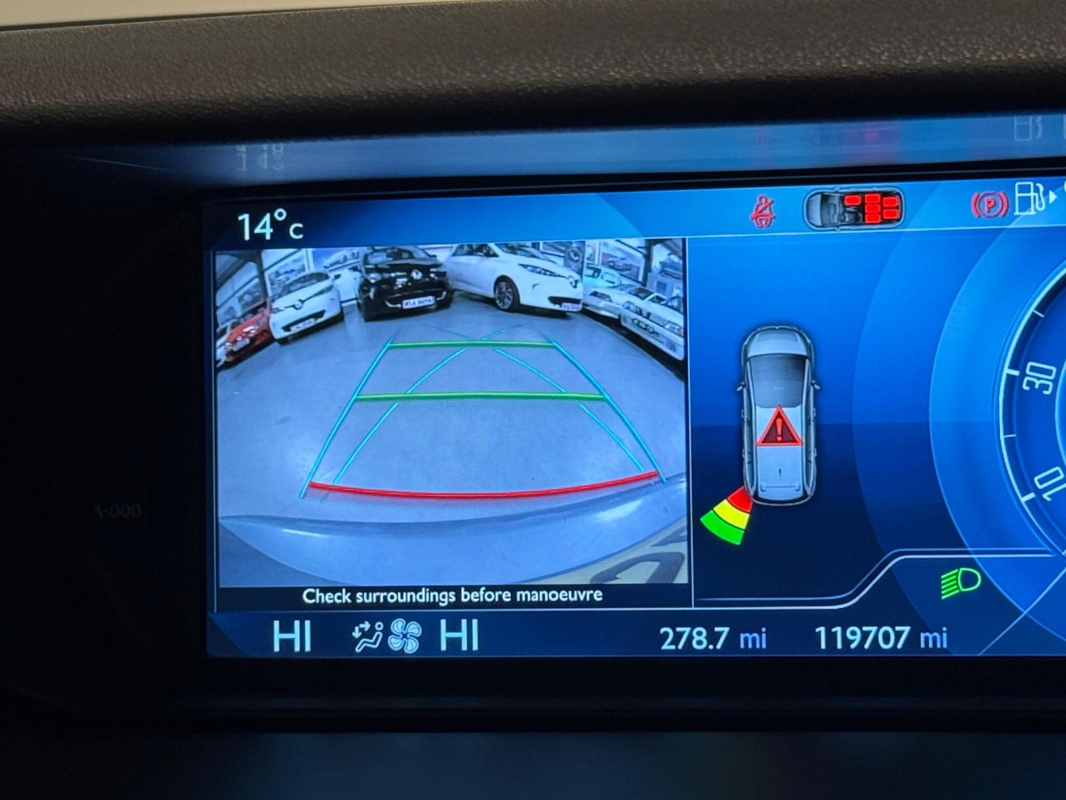 Used Citroen C4 Grand Picasso 2014 for sale - 76521662: Photo 28