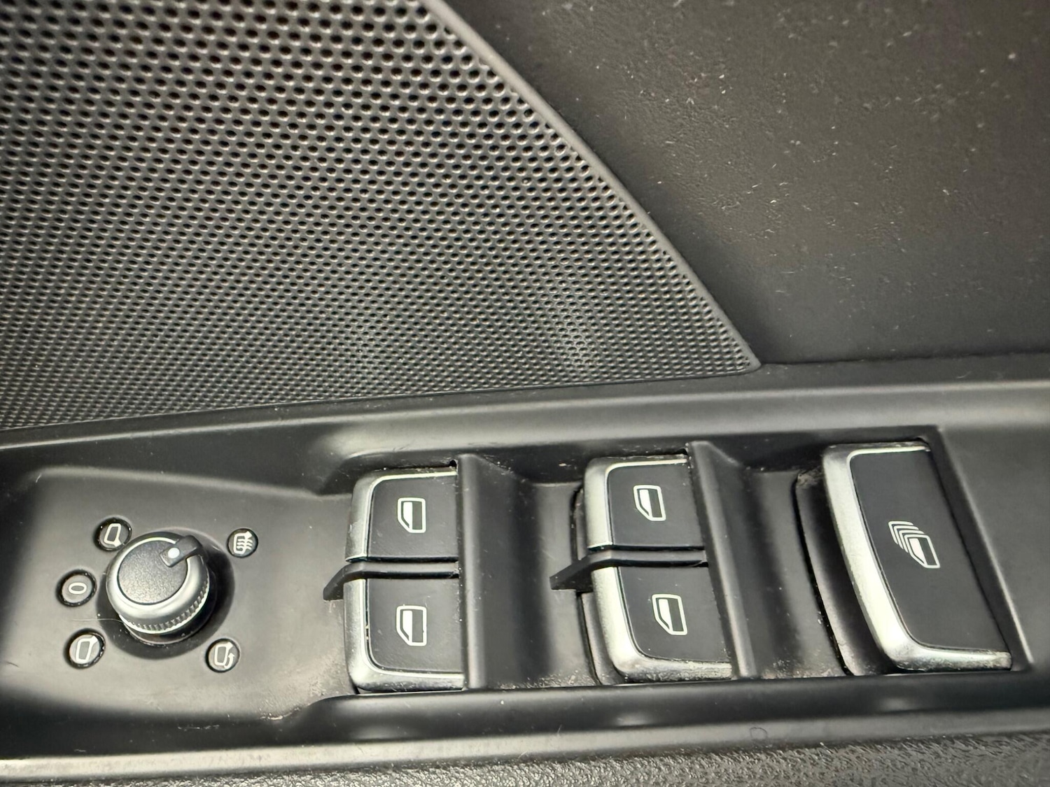 Vehicle 33