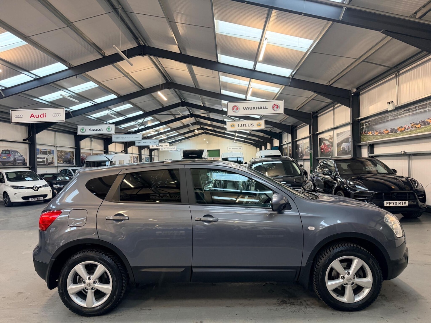 Used Nissan Qashqai 2009 for sale - 77315356: Photo 14