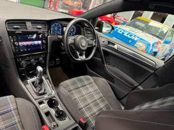 Used Volkswagen Golf 2018 for sale - 75127827: Photo