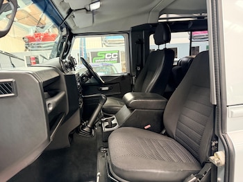 Used Land Rover Defender 90 2010 for sale - 79395829: Photo