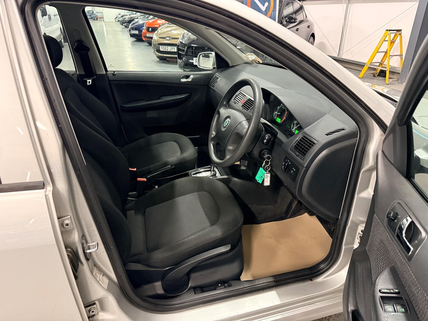 Used Skoda Fabia 2006 for sale - 77040659: Photo 10