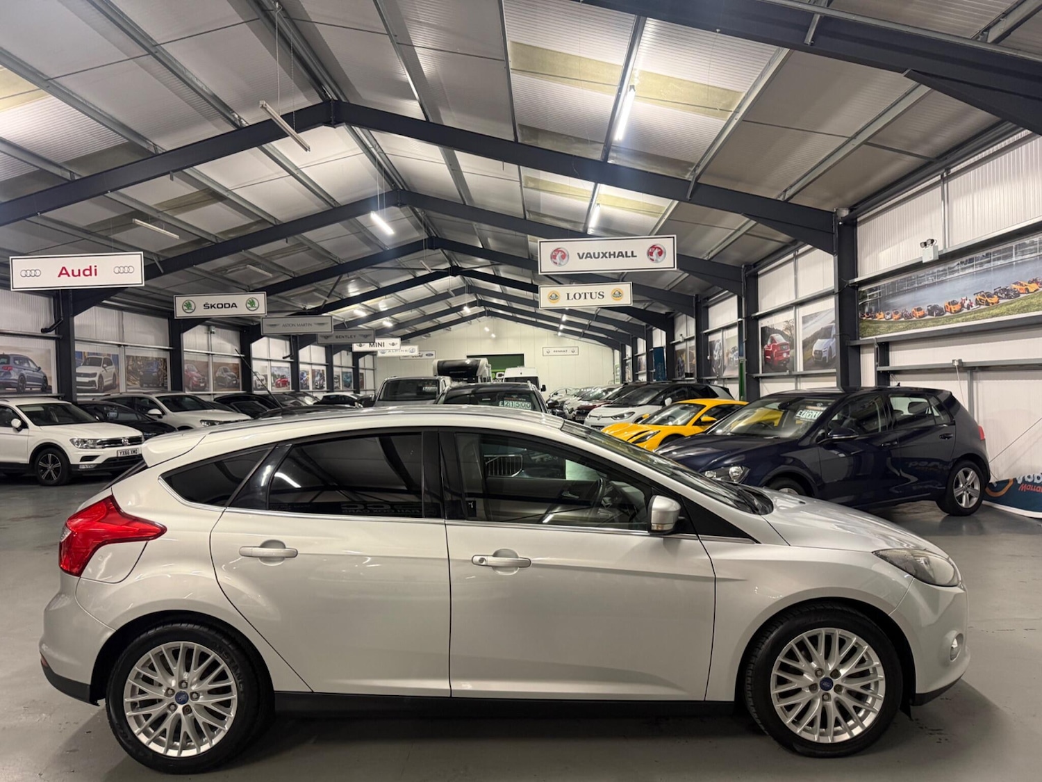 Used Ford Focus 2011 for sale - 76473098: Photo 13