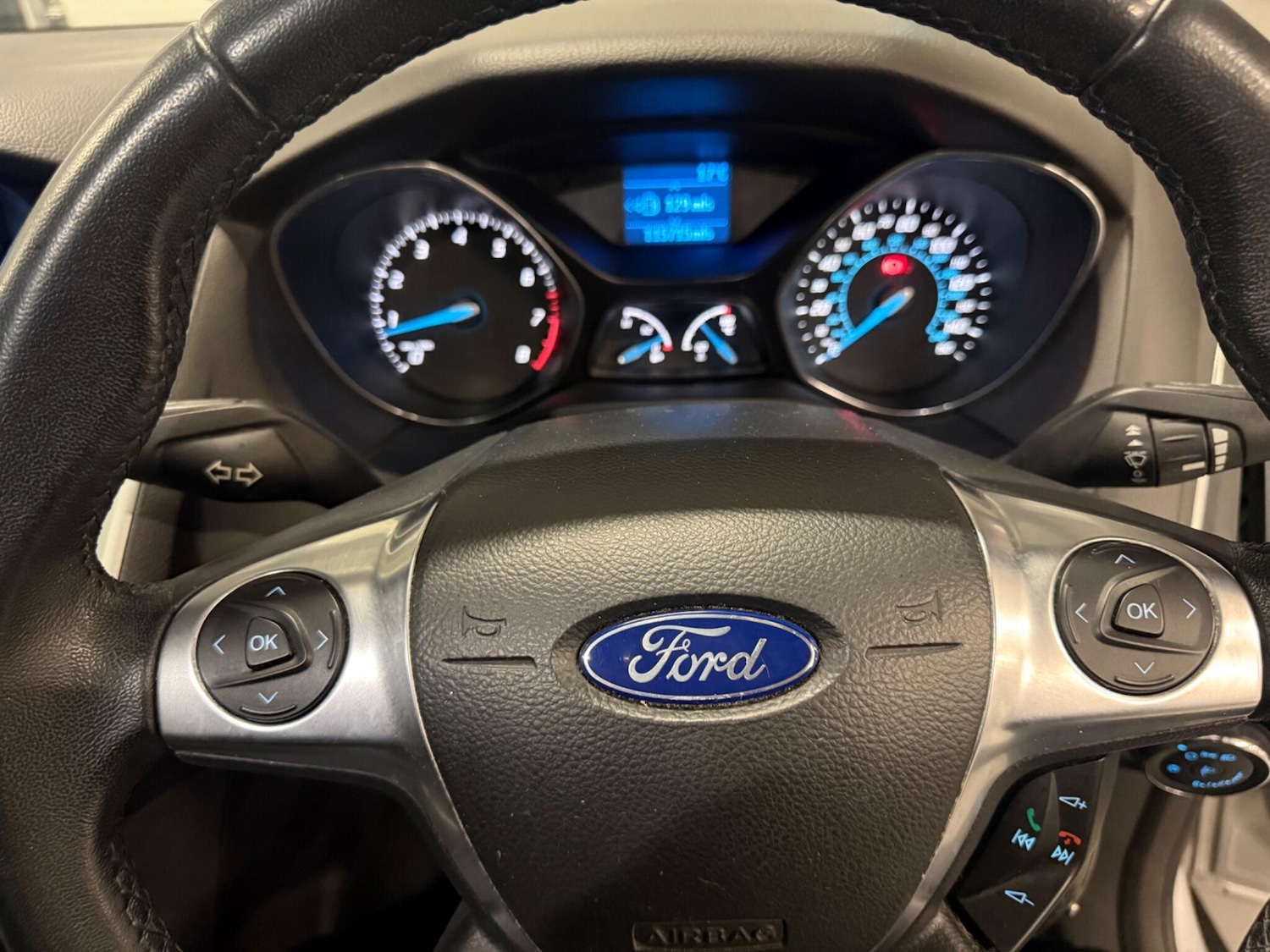 Used Ford Focus 2011 for sale - 76473098: Photo 19