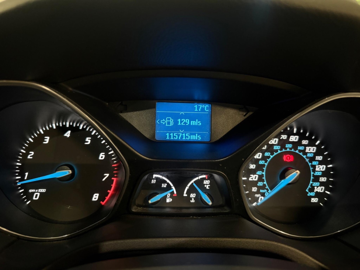 Used Ford Focus 2011 for sale - 76473098: Photo 20