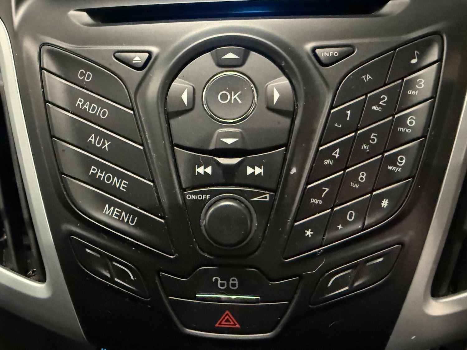 Used Ford Focus 2011 for sale - 76473098: Photo 22