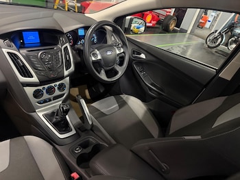 Used Ford Focus 2011 for sale - 76473098: Photo