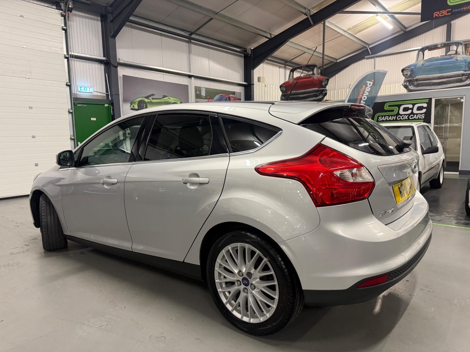 Used Ford Focus 2011 for sale - 76473098: Photo 8