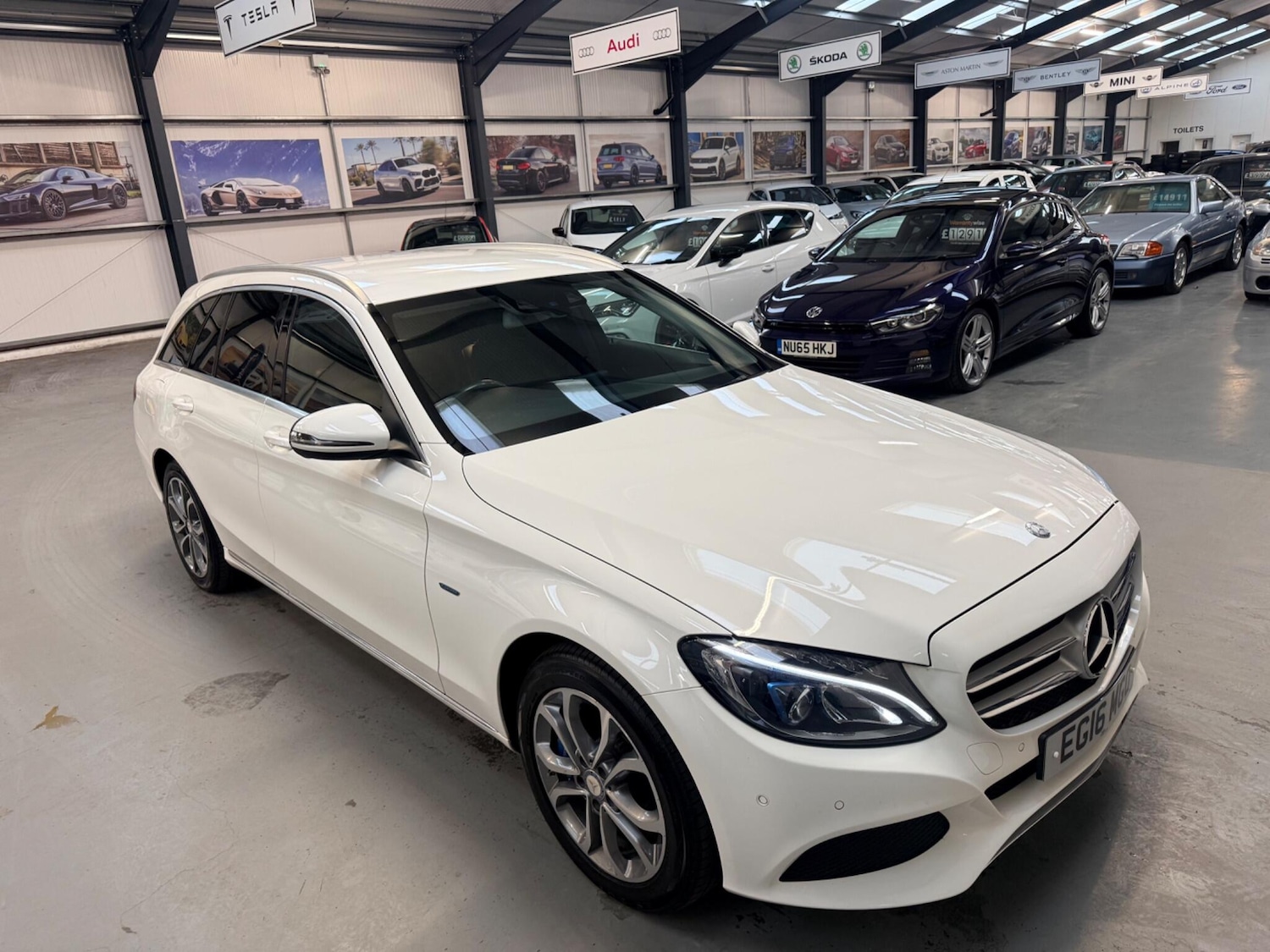 Used Mercedes-Benz C Class for sale - 77670823: Photo 2